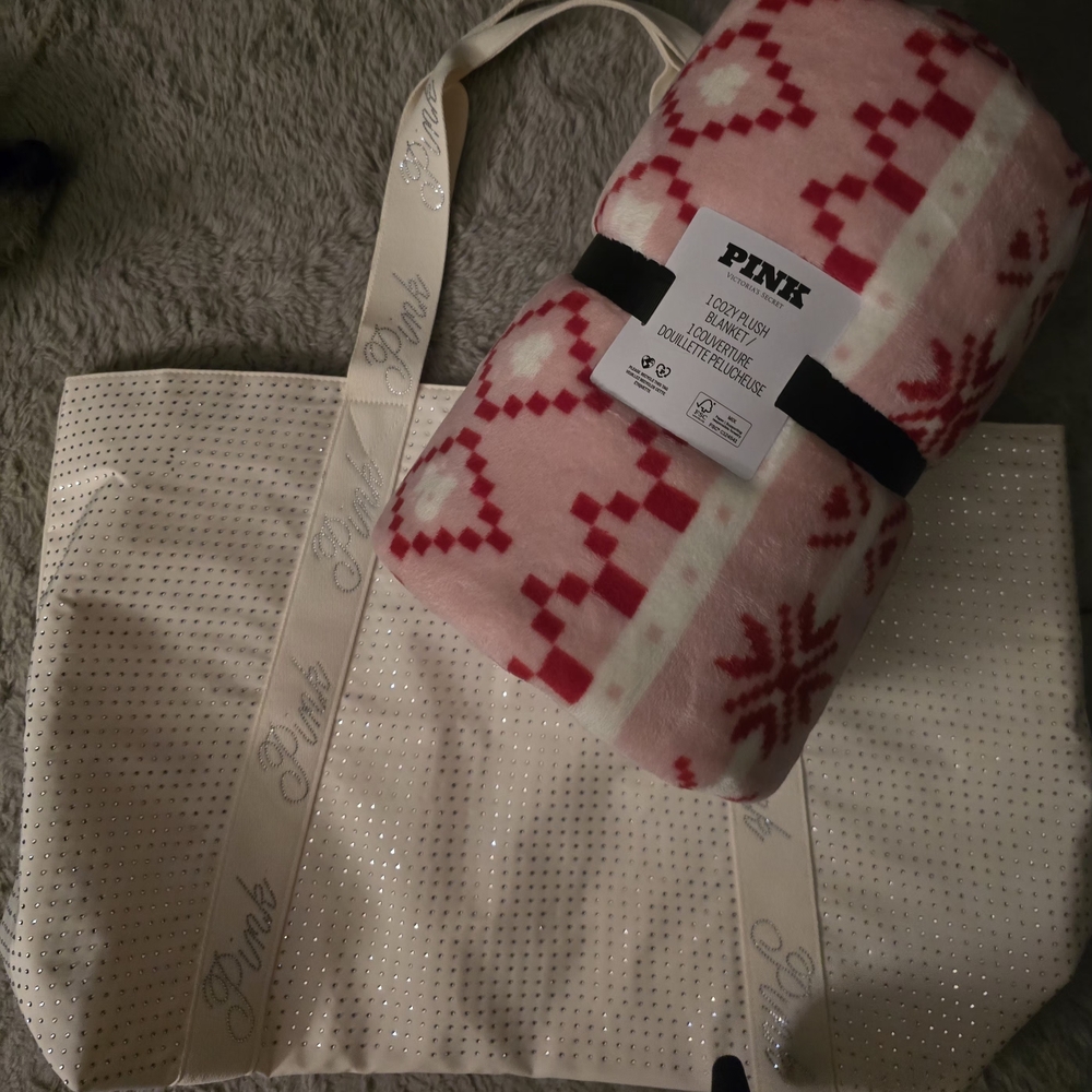 Pink Patterned Blanket and Cream Studded Tote Set